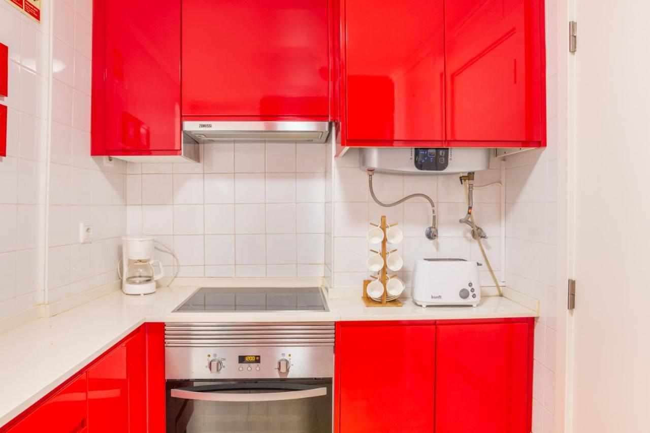 Studio In The Heart Of Alfama! Super Central! Lisbon Luaran gambar
