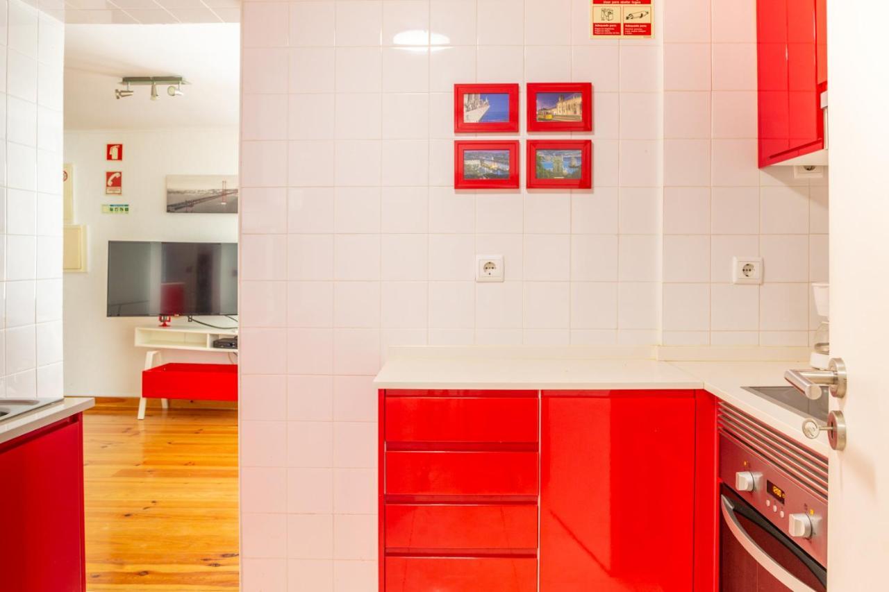 Studio In The Heart Of Alfama! Super Central! Lisbon Luaran gambar